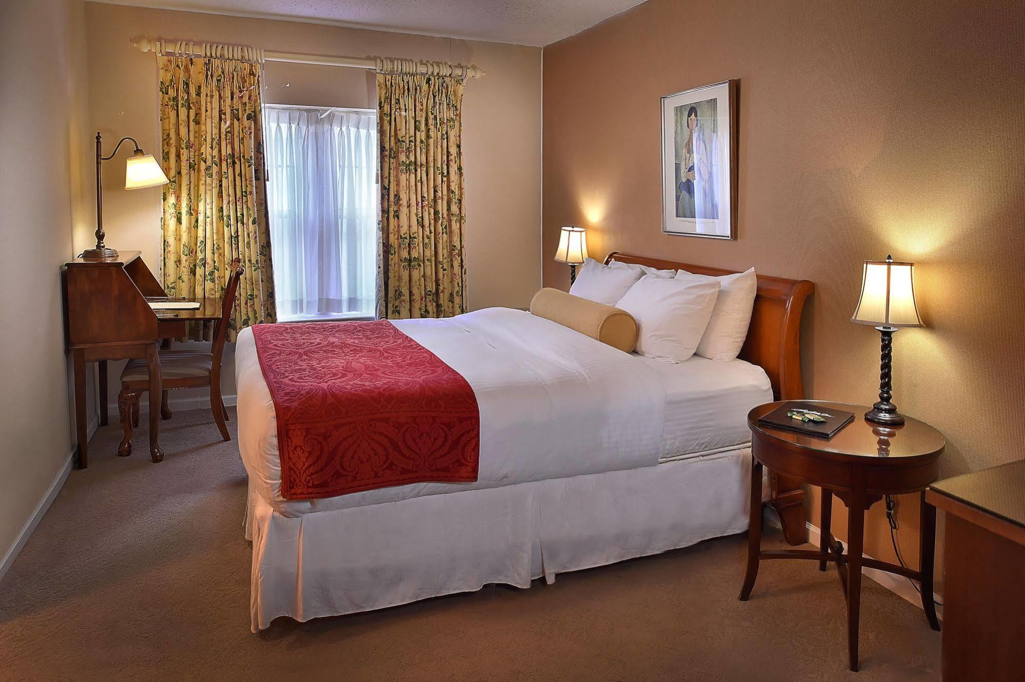 Seven Gables Inn, St Louis West, A Tribute Portfolio Hotel Clayton Esterno foto